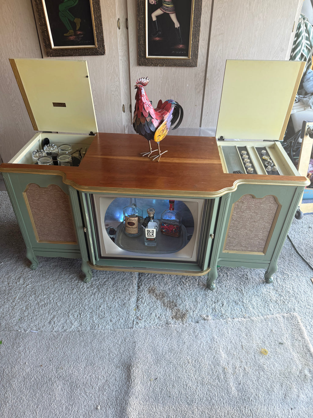 TTAZ TV - Console Stereo/Bar