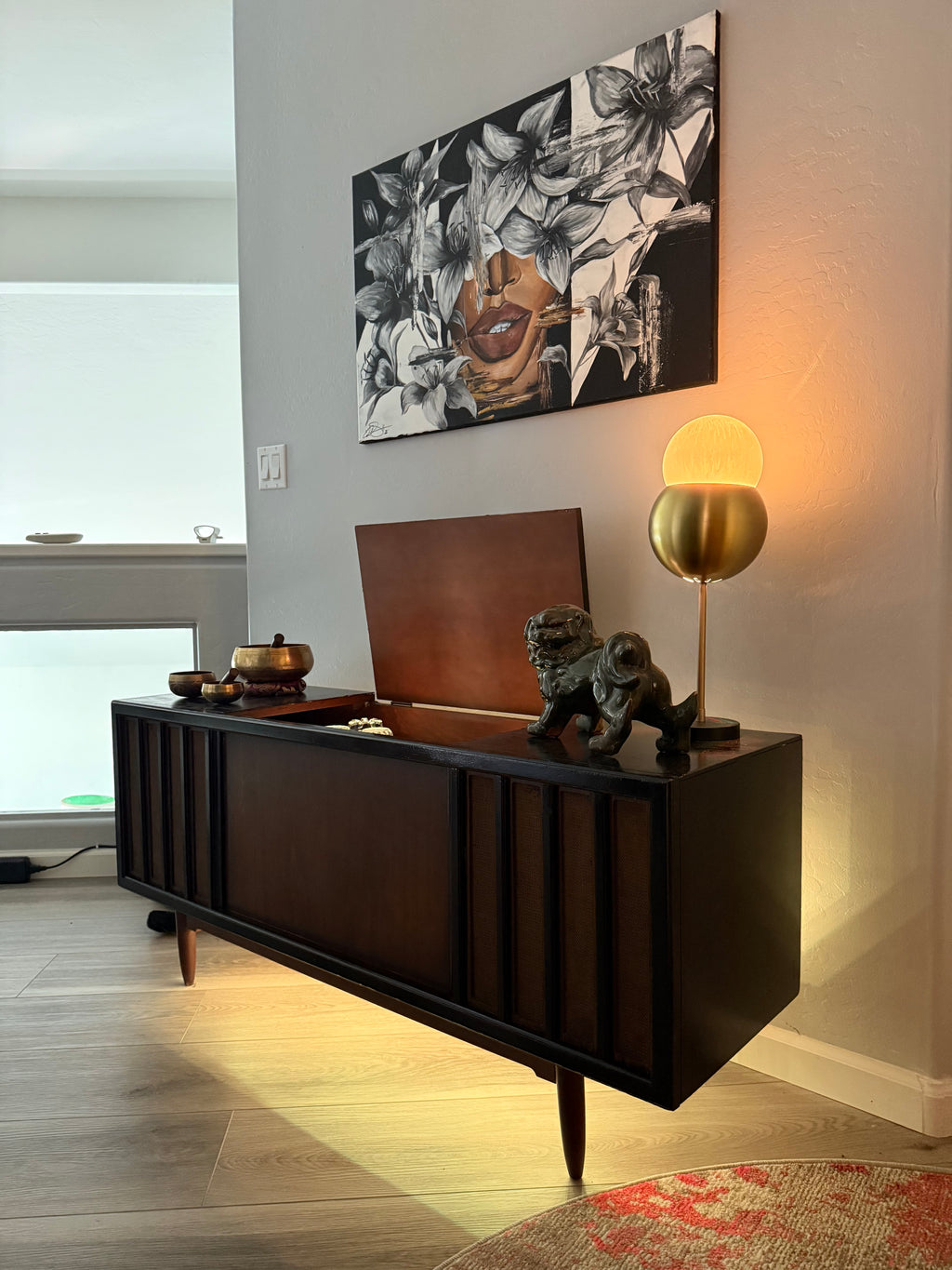 MCM - Magic - Console Stereo/Bar